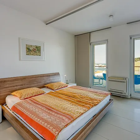 Rr Losinj Harbour View And - Happy Apartment Mali Losinj