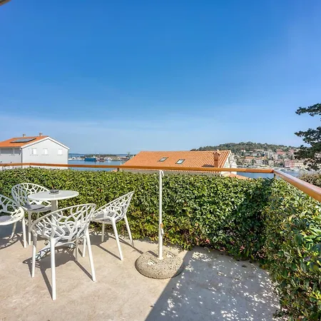 Rr Losinj Harbour View And *